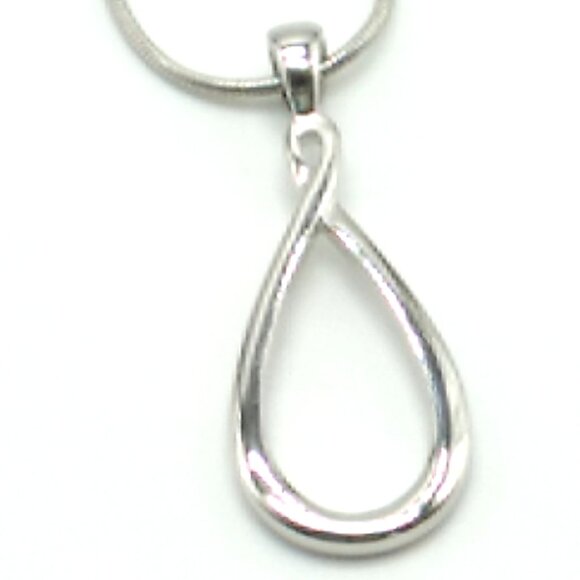 Lia Sophia INFINITY Silver-tone Pendant Necklace - Picture 6 of 15